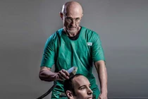 Ghép toàn bộ não người có khả thi, bất tử?