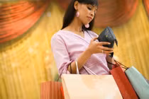 Nghe người yêu nói mức lương thật, tôi vội vàng tổ chức đám cưới nhưng nào ngờ