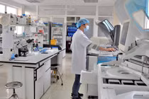 “Lai lịch” các công ty thiết bị y tế tai tiếng “thổi giá” máy xét nghiệm COVID-19