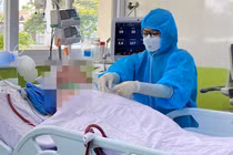 Bệnh nhân 91 hồi phục phổi 40%, phản xạ tốt hơn