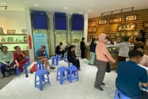 Ngân hàng bán vàng miếng SJC online, không còn cảnh người dân xếp hàng 