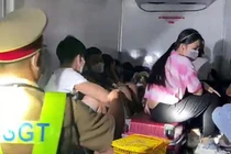 Tài xế giấu 15 người trong thùng xe “thông chốt” COVID-19, vận tải Thành An nói gì?