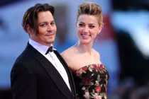 Johnny Depp vung bao nhiêu tiền tặng quà cho Amber Heard khi yêu?