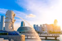 Vingroup đầu tư vào Cty tài chính Sing: Còn "rót tiền" kinh doanh gì ở nước ngoài?