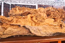 Mãn nhãn pho tượng hướng Phật điêu khắc tỉ mỉ, ai ngắm cũng "trầm trồ"