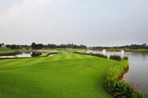 Đóng cửa sân golf Vân Trì vì liên quan bệnh nhân thứ 21 nhiễm COVID-19