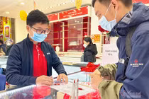 Giá vàng hôm nay 27/3: NATO thêm vũ khí chống Nga, vàng tăng mạnh