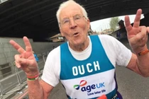 Bí quyết giúp cụ ông 93 tuổi sống khỏe