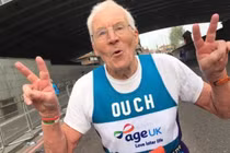 Bí quyết giúp cụ ông 93 tuổi sống khỏe