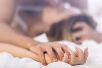 Chuyên gia giải thích những trường hợp khiến “nhũ hoa bị cứng"