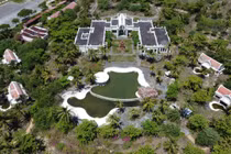 Xót xa resort 12 triệu USD ven biển Đà Nẵng bỏ hoang