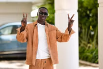 TikToker Khaby Lame tiết lộ thu nhập khủng