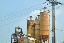 Hà Nội: Bao giờ cưỡng chế trạm trộn bê tông Thiên Tân hết phép?