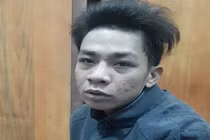 Nhẹ dạ ngủ với người quen qua Facebook, cô gái bị quay clip, tống tiền