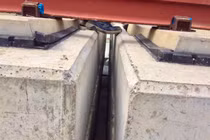 Metro số 1 bị lệch đầu dầm, có nguy cơ mất an toàn