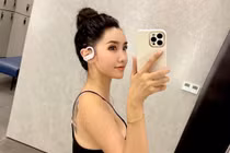 Nữ thần phòng gym Trung Quốc tập bền bỉ từ năm 18 tuổi