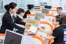 Dịch COVID-19 bùng phát: Nhiều gói hỗ trợ lãi suất từ các ngân hàng