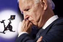 Thói quen của ông Biden thành mối lo an ninh ở Nhà Trắng