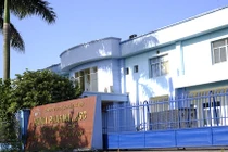 Hàng loạt cổ đông “bán tống” cổ phiếu, Dược phẩm Hà Nội bị thâu tóm?