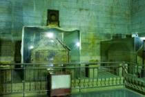 Mở mộ Càn Long, sững sờ thấy thủy quái bị Tần Thủy Hoàng bắn chết? 