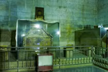 Mở mộ Càn Long, sững sờ thấy thủy quái bị Tần Thủy Hoàng bắn chết? 