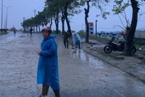 Đà Nẵng: Truy vết phương tiện làm rơi vãi bùn, đất xuống mặt đường