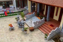 Đọ biệt thự hàng nghìn m2 của Trọng Tấn - Việt Hoàn