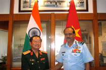 Báo Trung Quốc quan tâm hợp tác quốc phòng Việt, Ấn