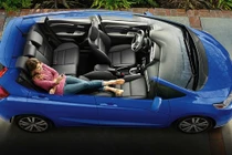 Điểm danh "xế hộp" sở hữu công nghệ Magic Seat - ghế tình yêu trên xe