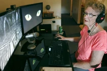 Cụ bà 84 tuổi vẫn gánh team, trở thành nhân vật trong game hot 