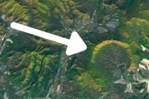 Bất ngờ miệng núi lửa trẻ nhất Trái đất: Hình lưỡi liềm cực lạ! 