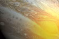 Điểm đỏ khổng lồ bất ngờ xuất hiện trên sao Mộc