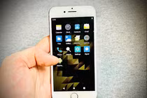 Cài Android trên iPhone, đe doạ tính bảo mật của Apple