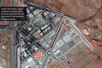 Hố chôn nạn nhân Covid-19 ở Iran như một sân bóng đá được nhìn thấy từ vệ tinh