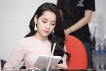 Chi Pu ủng hộ 1 tỷ đồng đầu tư phòng cách ly áp lực âm chống Covid-19