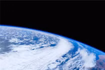 Kinh ngạc nhìn hình ảnh Trái đất ngoài vũ trụ chụp từ điện thoại 100 Mega pixel