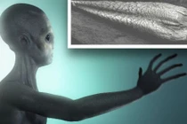 Phát hiện khối sắt kỳ lạ giống vật thể UFO