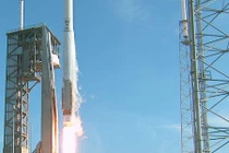 Vệ tinh mới của NASA để liên lạc với Trái đất có gì "hot"?