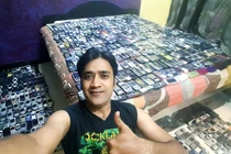 Khám phá kho điện thoại “khủng” của Mr Nokia với 2371 chiếc