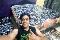 Khám phá kho điện thoại “khủng” của Mr Nokia với 2371 chiếc