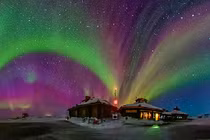 Chiêm ngưỡng nhan sắc đôi cánh cực quang đẹp “mê hồn” 