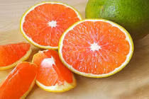 Kỳ thú loài cam ruột đỏ cực độc lạ, tròn trịa hấp dẫn