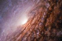 Ảnh tuyệt đẹp thiên hà NGC 5033 gây sửng sốt