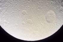 Bật mí thú vị về mặt trăng Tethys của sao Thổ