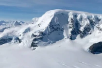 Sửng sốt bụi liên sao phát hiện ở Nam Cực