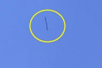 Xôn xao vật thể lạ giống ống nước trên bầu trời Pennsylvania