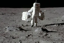 Khoảnh khắc choáng ngợp của phi hành gia NASA trên vũ trụ