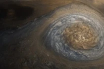 Công bố ảnh bão "quái vật" càn quét sao Mộc mới nhất 