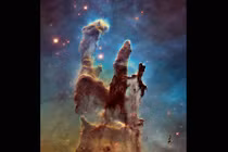 Vẻ đẹp không gian cực ấn tượng qua kính viễn vọng Hubble