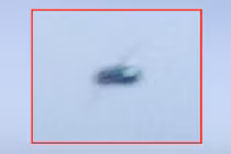 Kinh ngạc vật thể nghi UFO hình con bọ xanh ở Anh